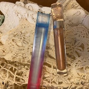 Gold Tone Lip Gloss